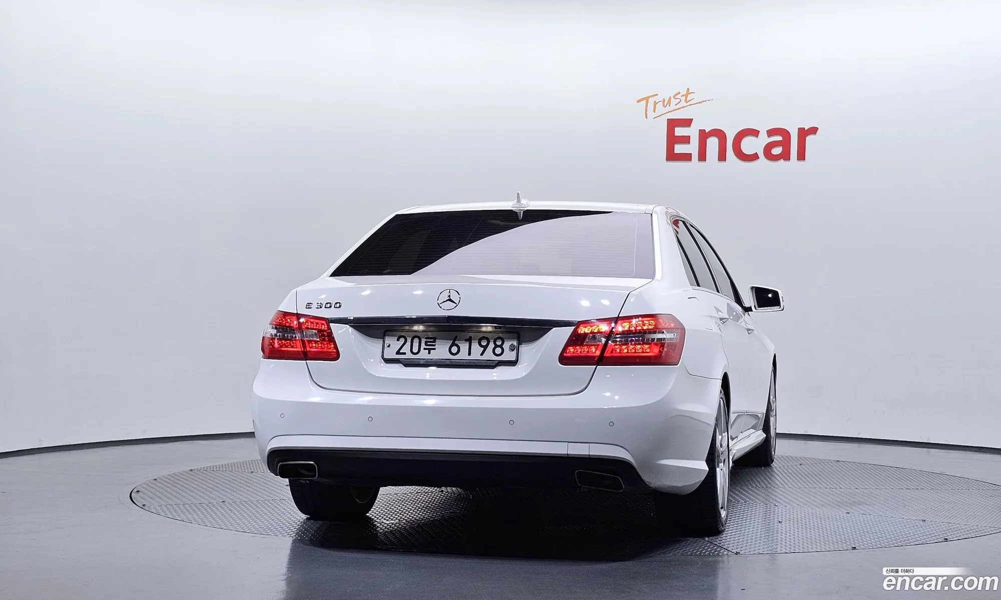 Mercedes-Benz E-Class W212 2012 WDDHF5FB1DA694307 — 20
