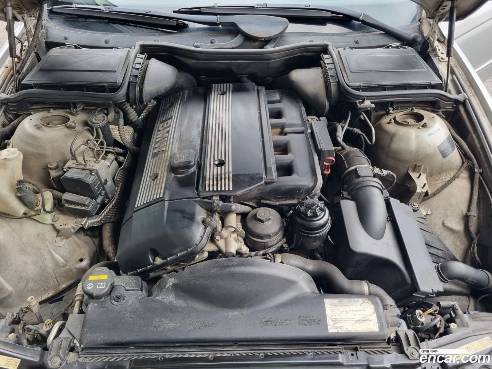 BMW 5 Series 2002 — 5