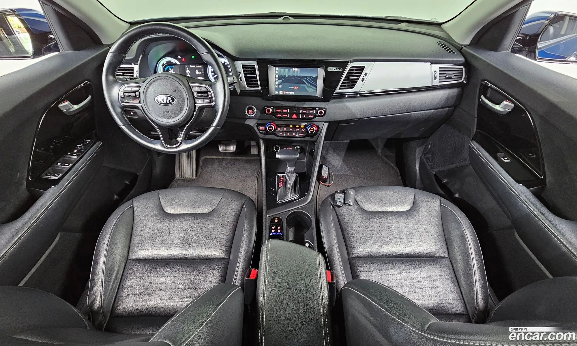 Kia Niro 2017 — 2