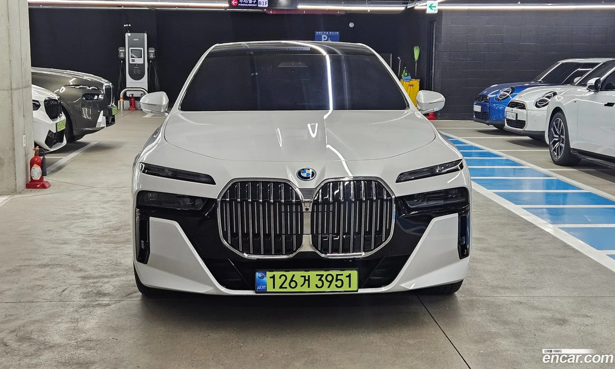 BMW 7 Series 2026 — 8