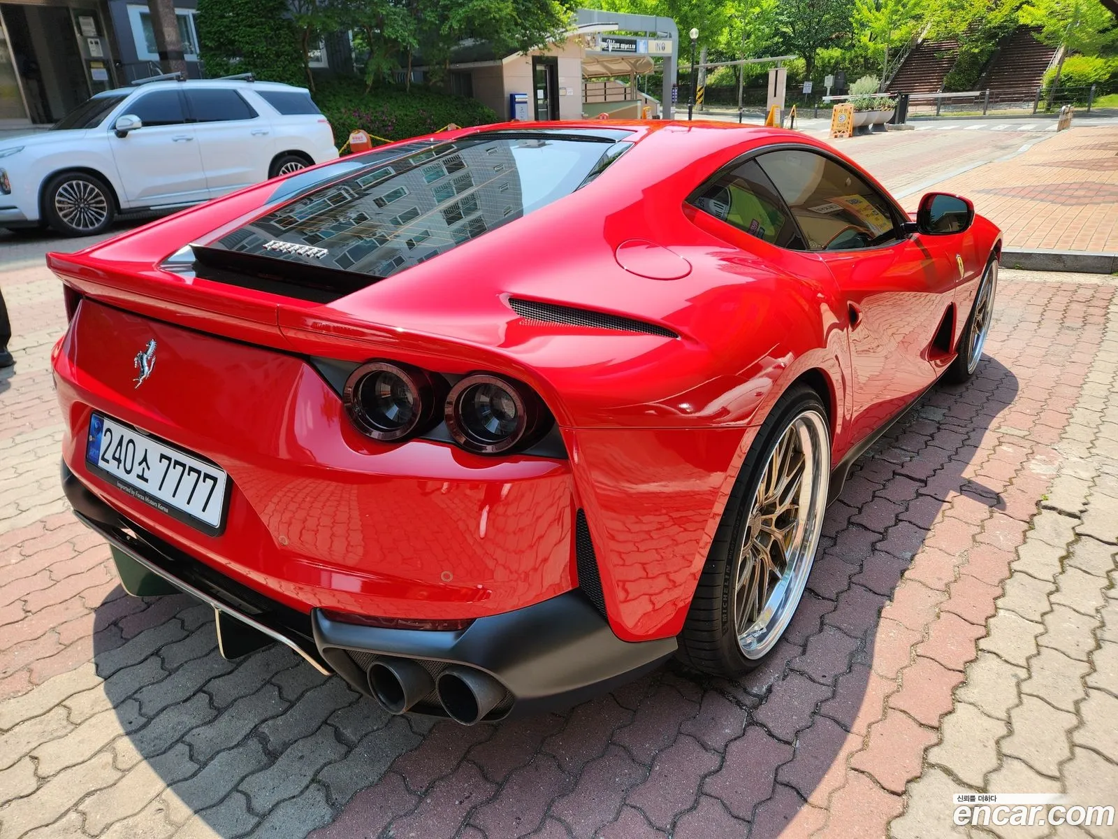 Ferrari 812 Superfast 2018 — 12