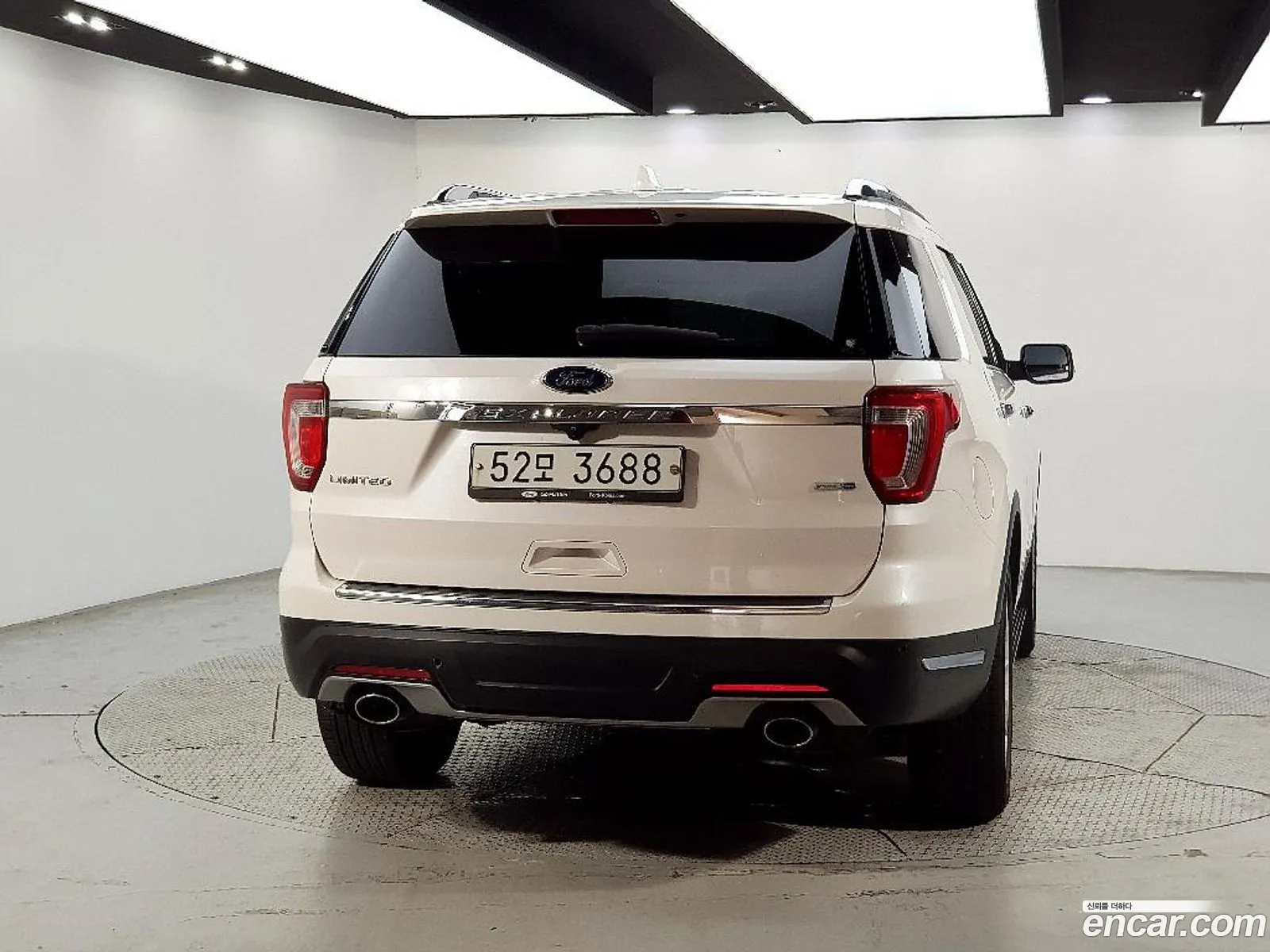 Ford Explorer 2019 — 18