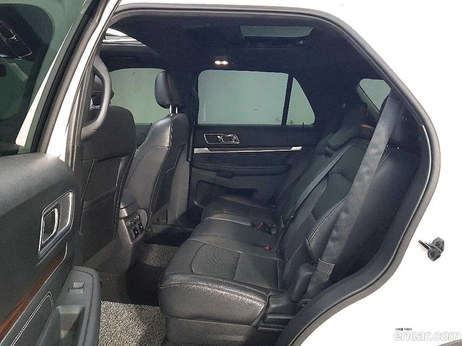 Ford Explorer 2019 — 13