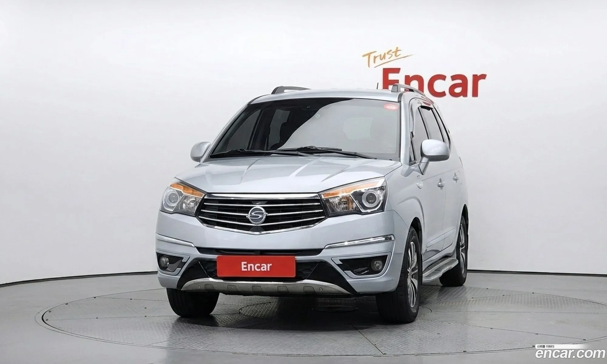 KG Mobility (SsangYong) Korando Turismo 2017 — 3