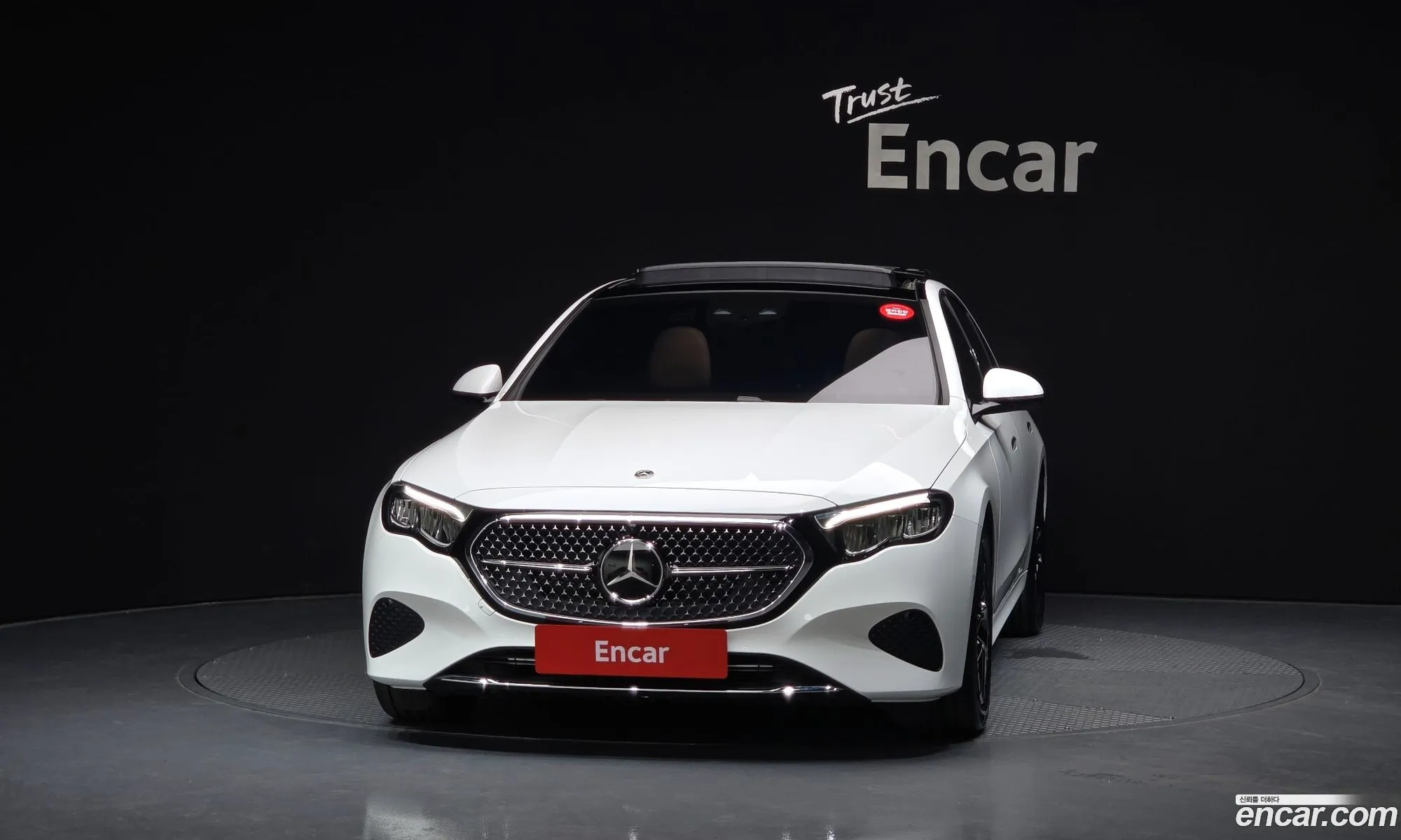 Mercedes-Benz E-Class W214 2025 — 14