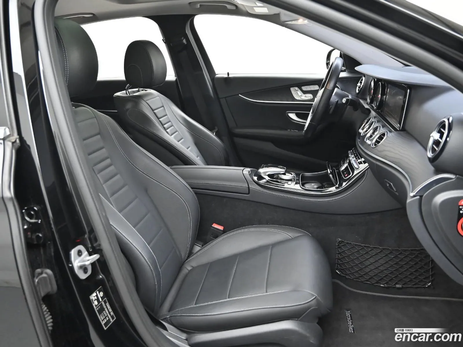 Mercedes-Benz E-Class W213 2019 — 19