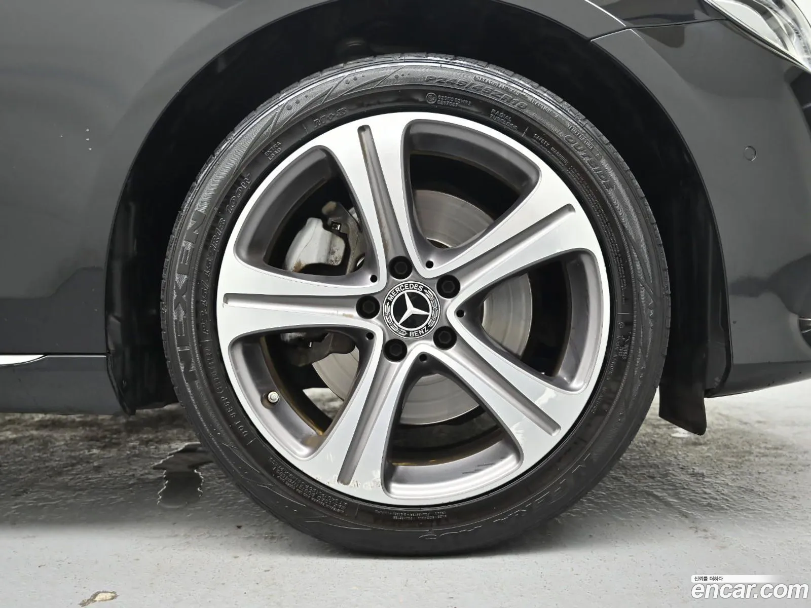 Mercedes-Benz E-Class W213 2019 — 18