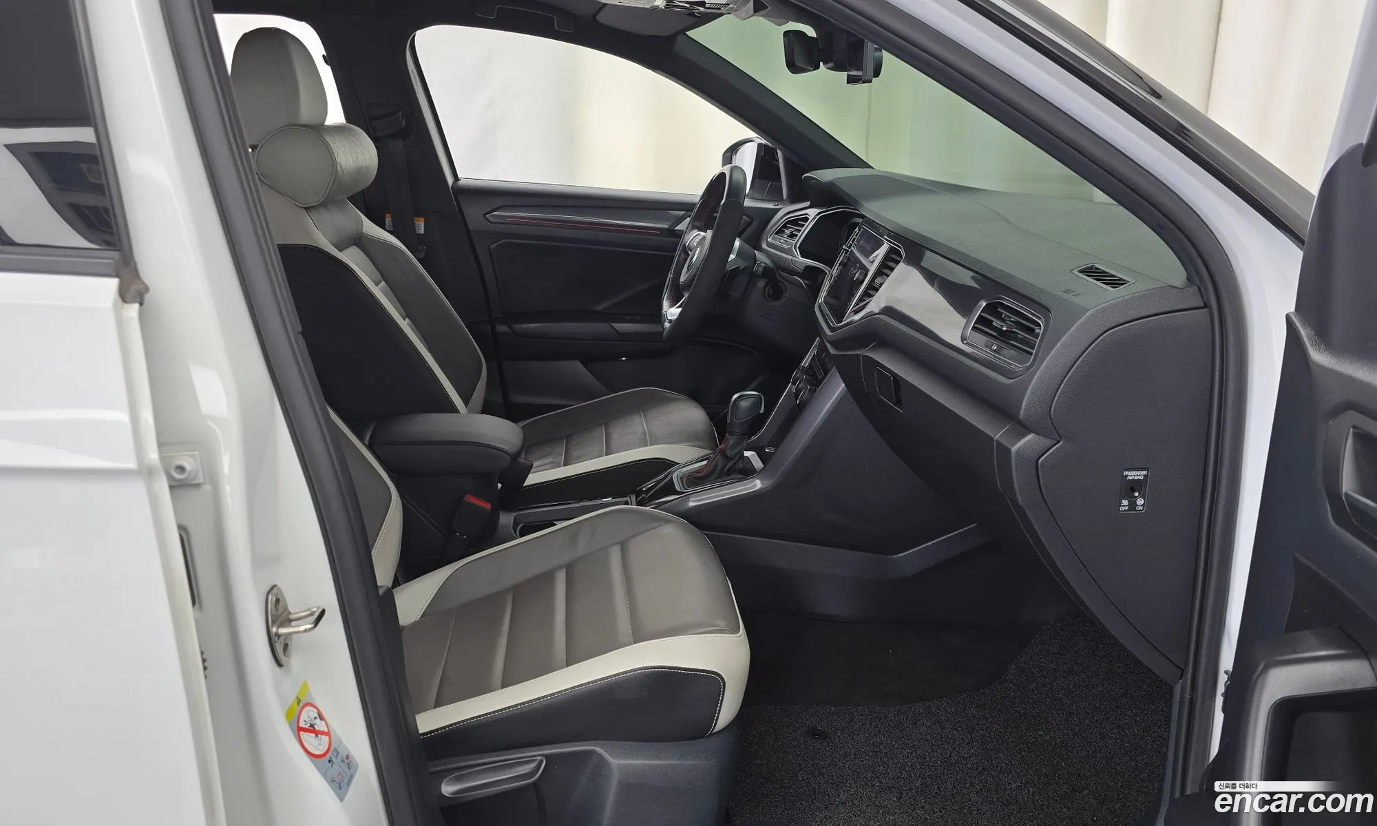 Volkswagen T-Roc 2021 — 32