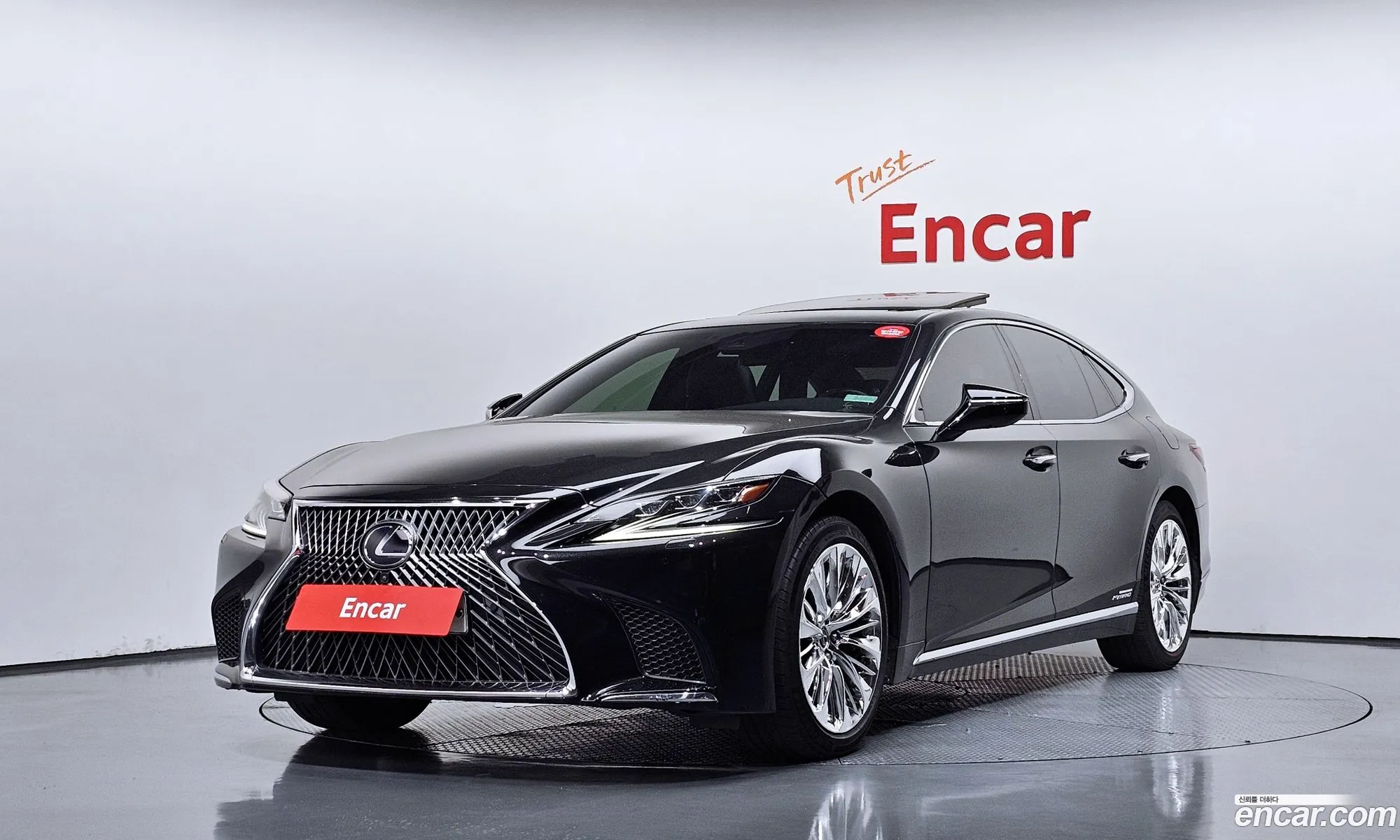 Lexus LS500h 2018 JTHCYLFF2J5000541 — 18