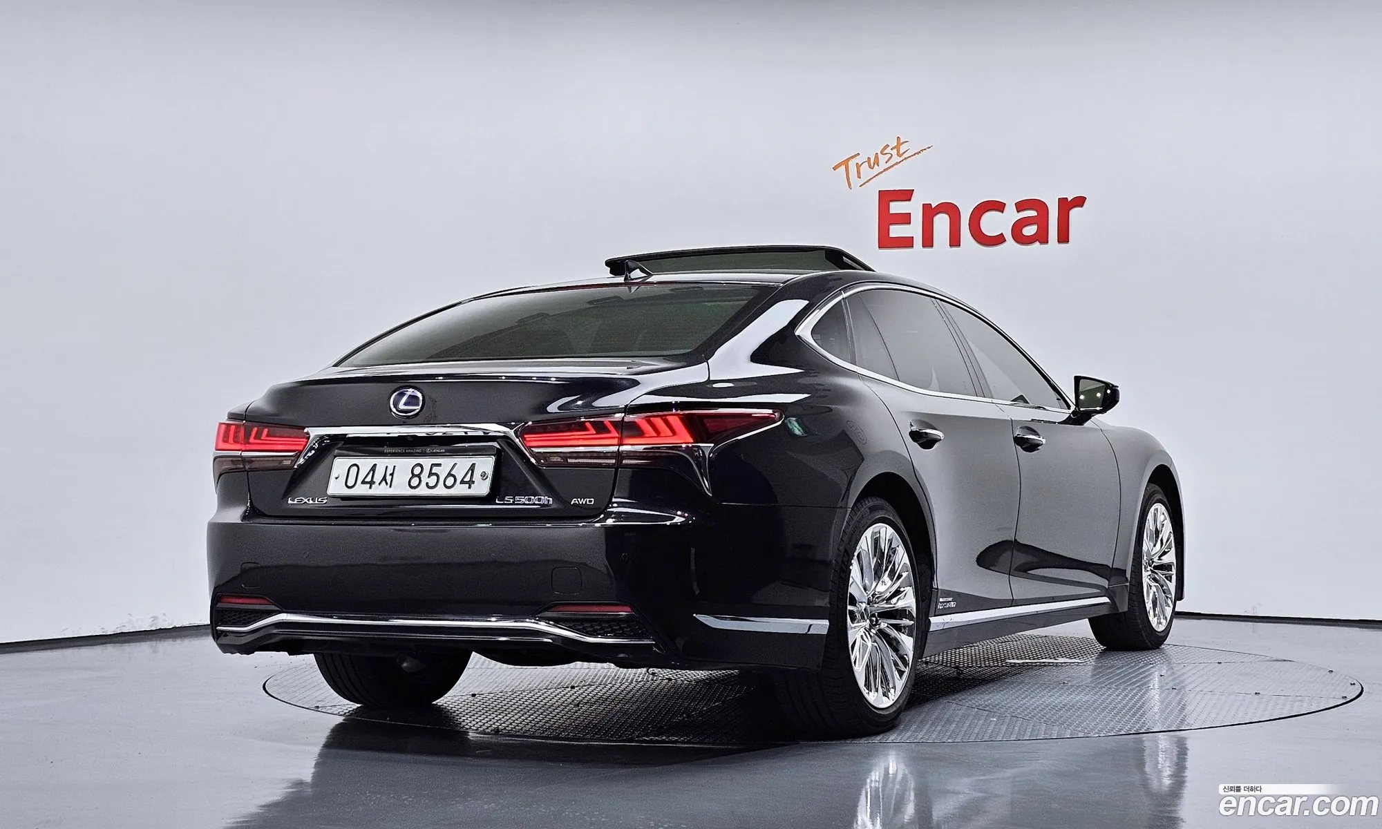 Lexus LS500h 2018 JTHCYLFF2J5000541 — 6