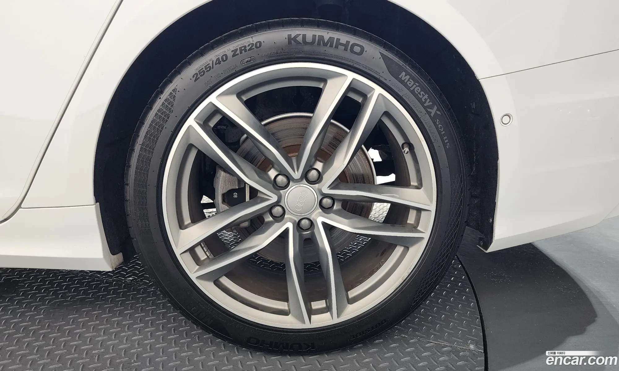 Audi A6 2019 WAUZZZF28LN009222 — 36