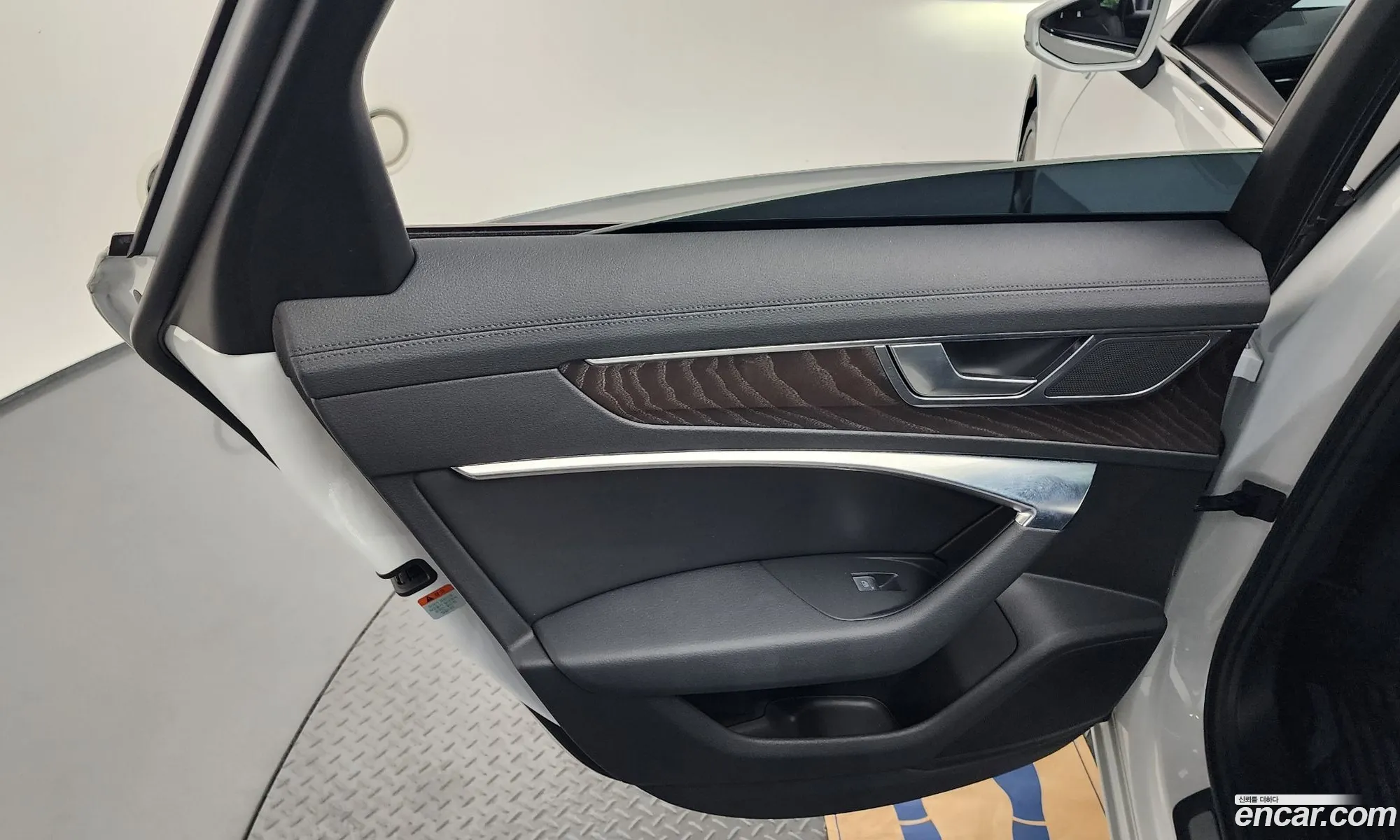 Audi A6 2019 WAUZZZF28LN009222 — 24