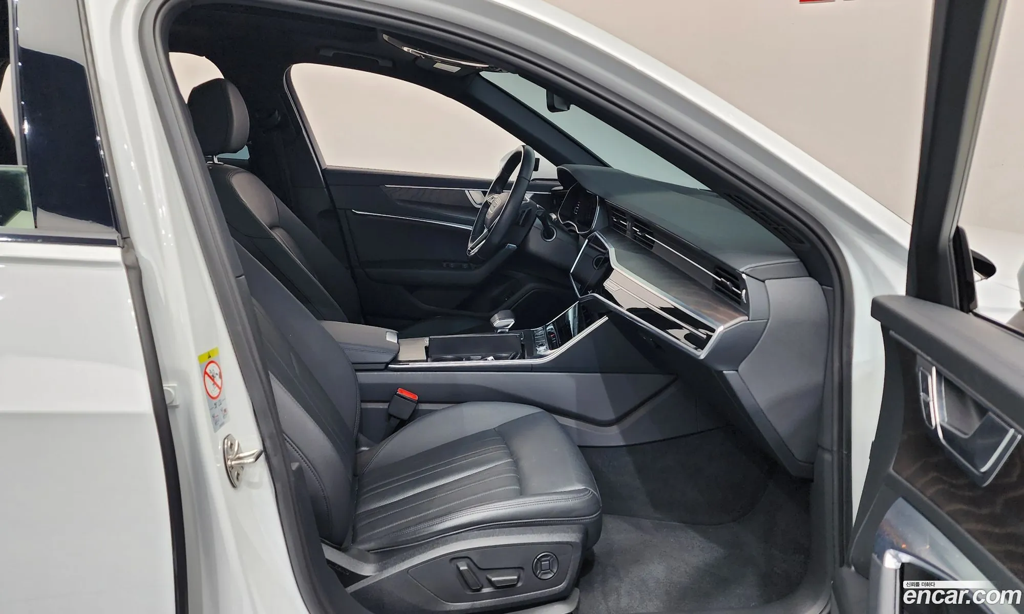 Audi A6 2019 WAUZZZF28LN009222 — 32