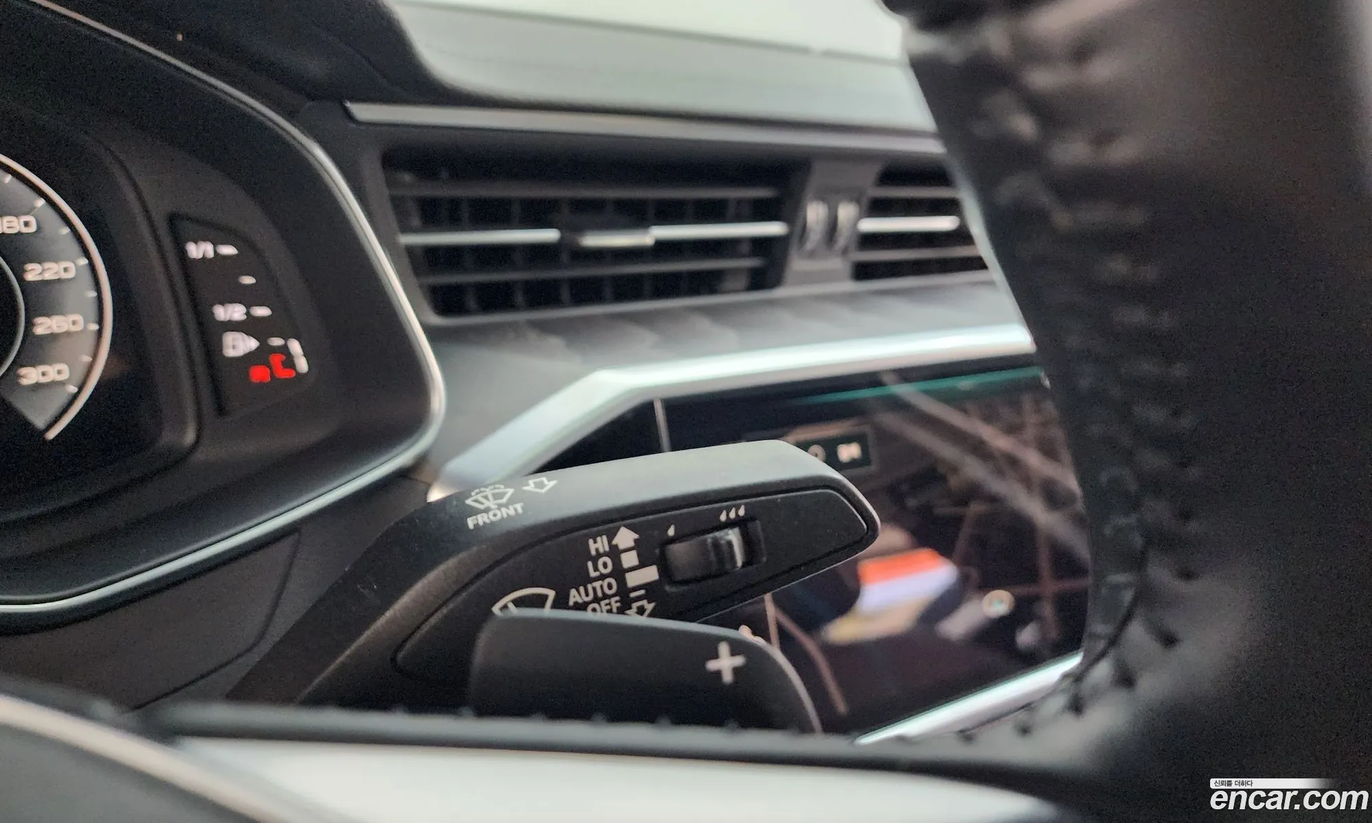 Audi A6 2019 WAUZZZF28LN009222 — 19