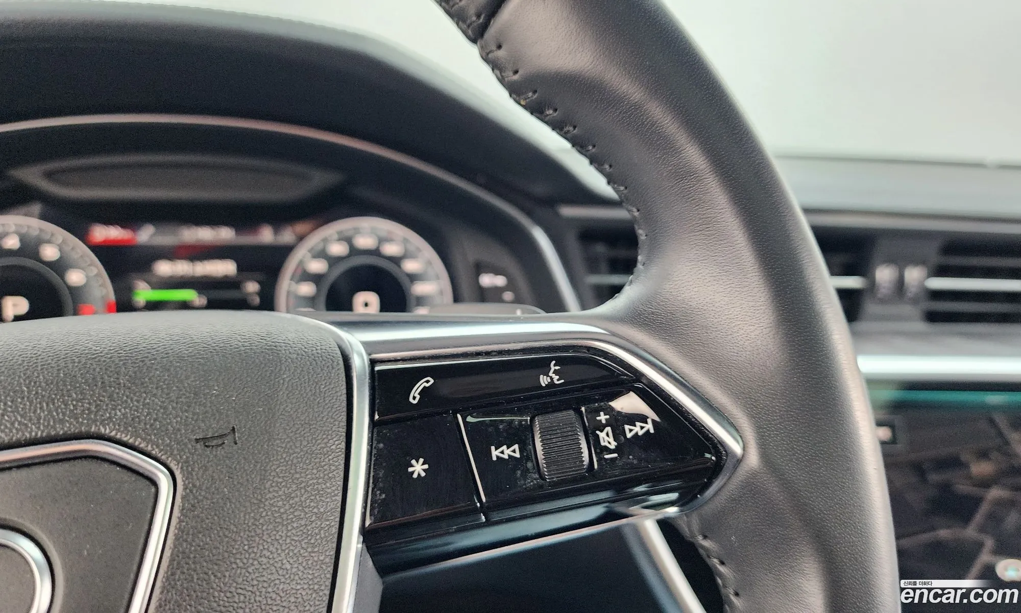 Audi A6 2019 WAUZZZF28LN009222 — 38