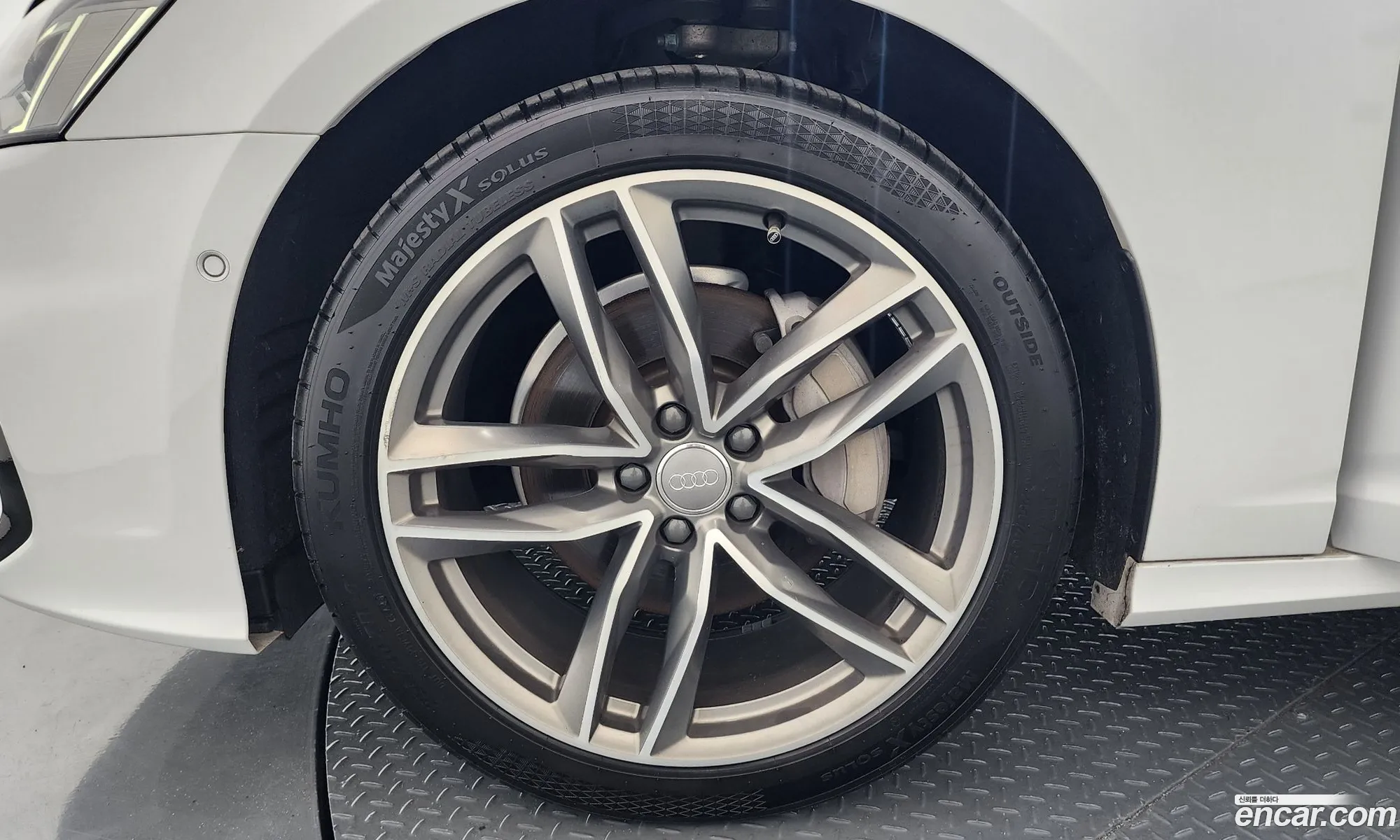 Audi A6 2019 WAUZZZF28LN009222 — 8