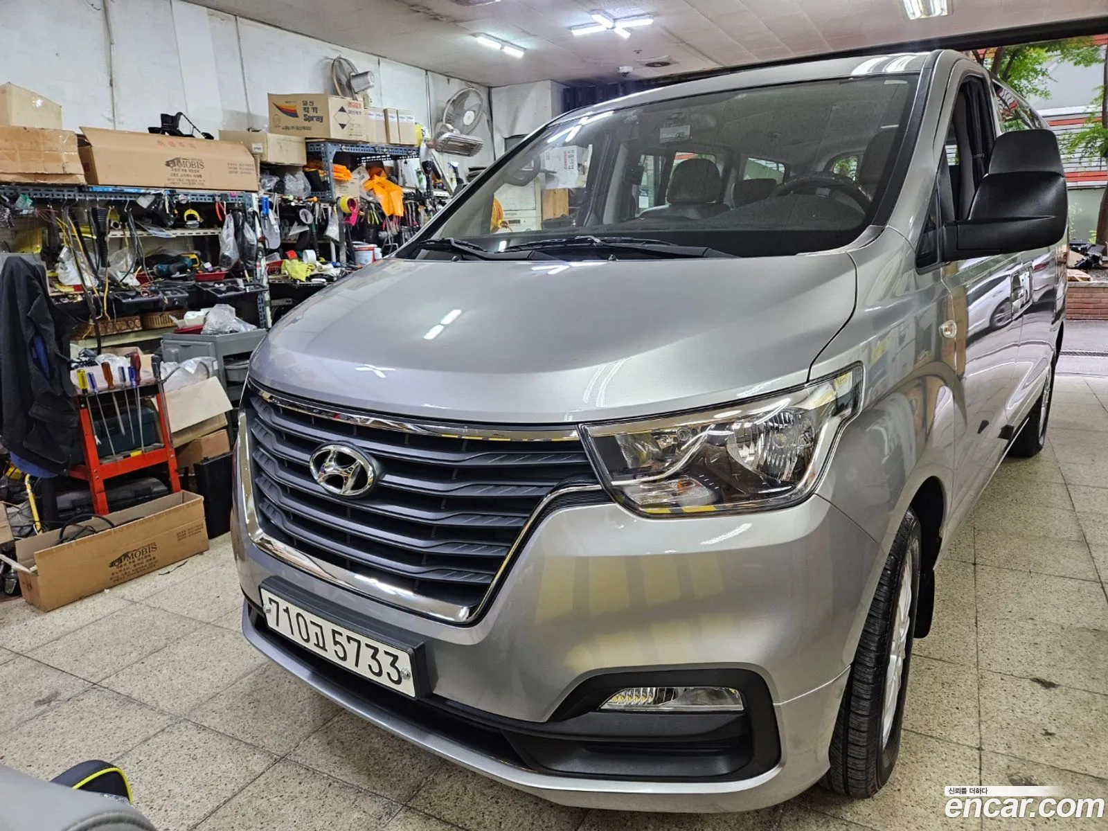 Hyundai Grand Starex 2020 — 17