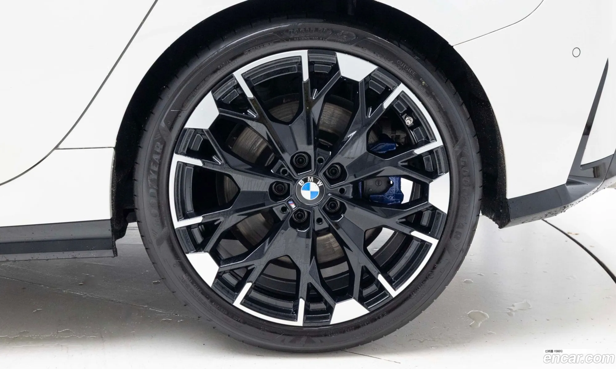 BMW 1 Series 2025 — 13