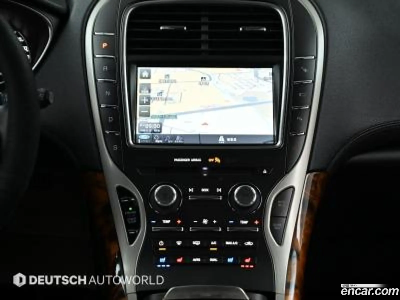 Lincoln MKX 2017 — 16