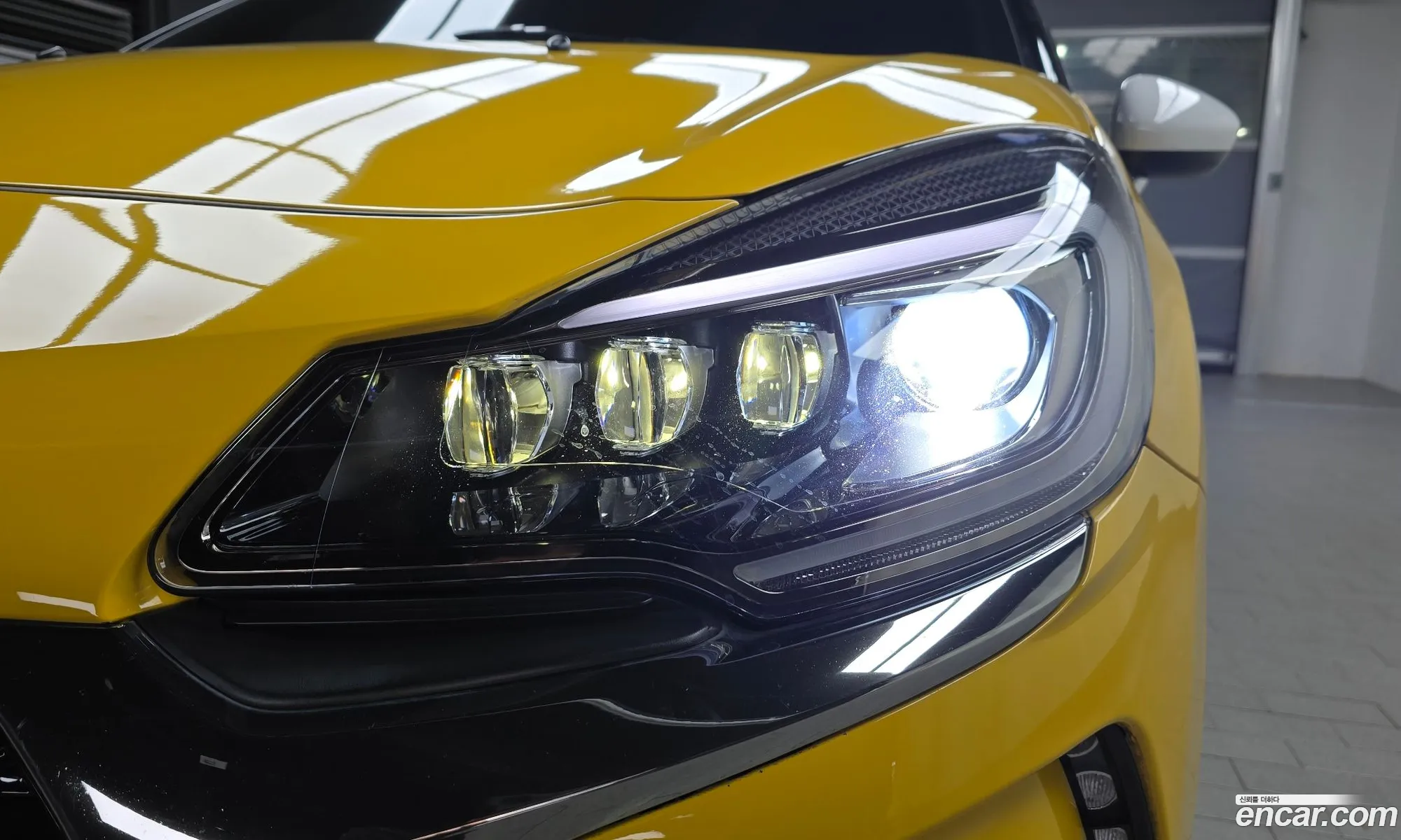 Citroen/DS DS3 2017 VF7SABHYMHW500855 — 26