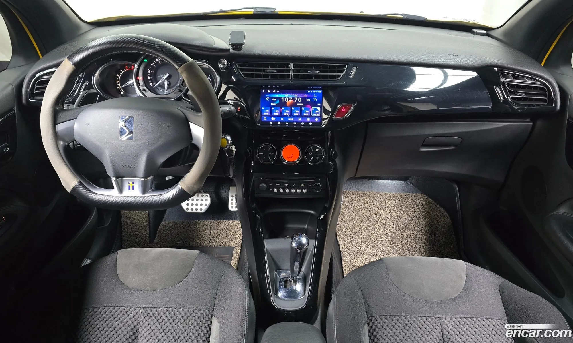 Citroen/DS DS3 2017 VF7SABHYMHW500855 — 9