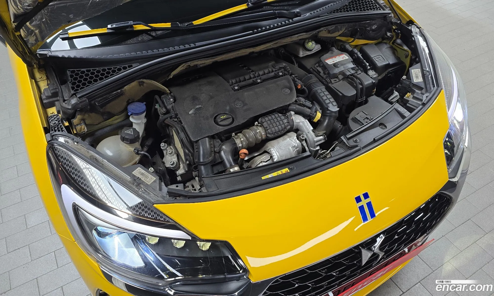Citroen/DS DS3 2017 VF7SABHYMHW500855 — 3