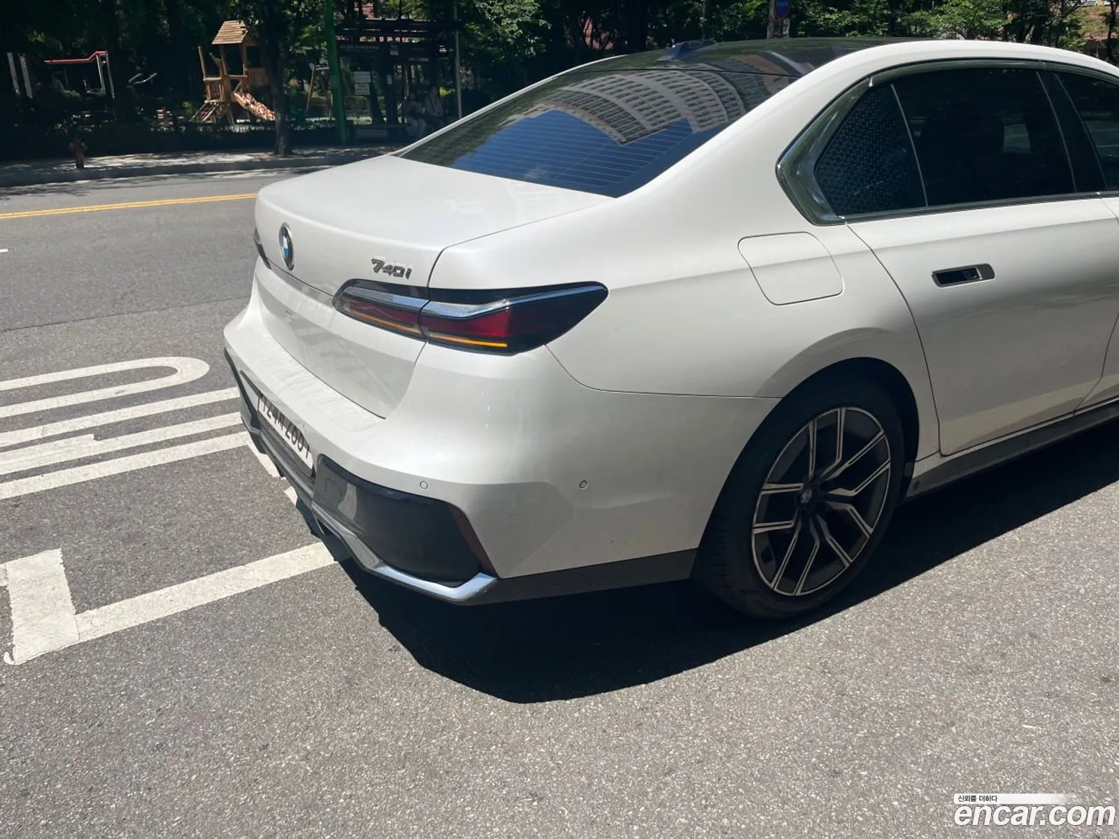 BMW 7 Series 2023 — 10