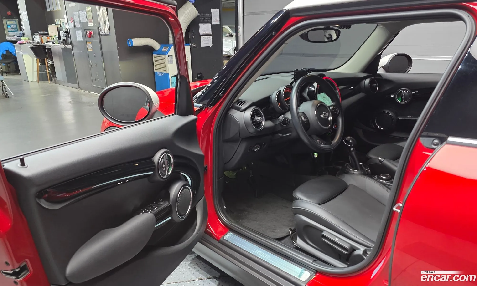 Mini Cooper 2017 WMWXU1104H2G05758 — 8