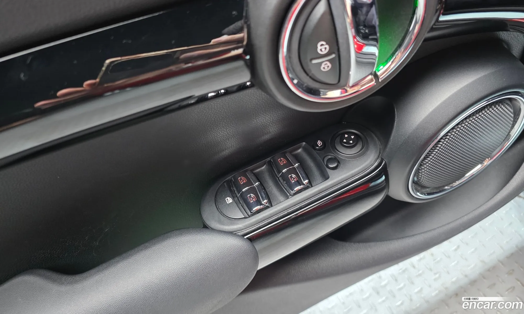Mini Cooper 2017 WMWXU1104H2G05758 — 12