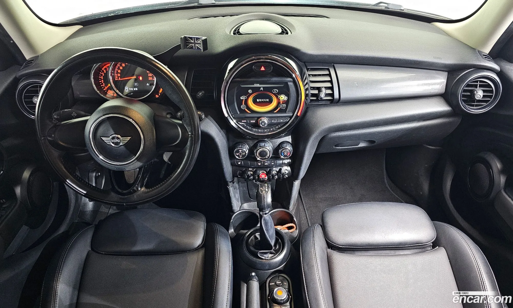 Mini Cooper 2017 WMWXU1103J2H33396 — 5