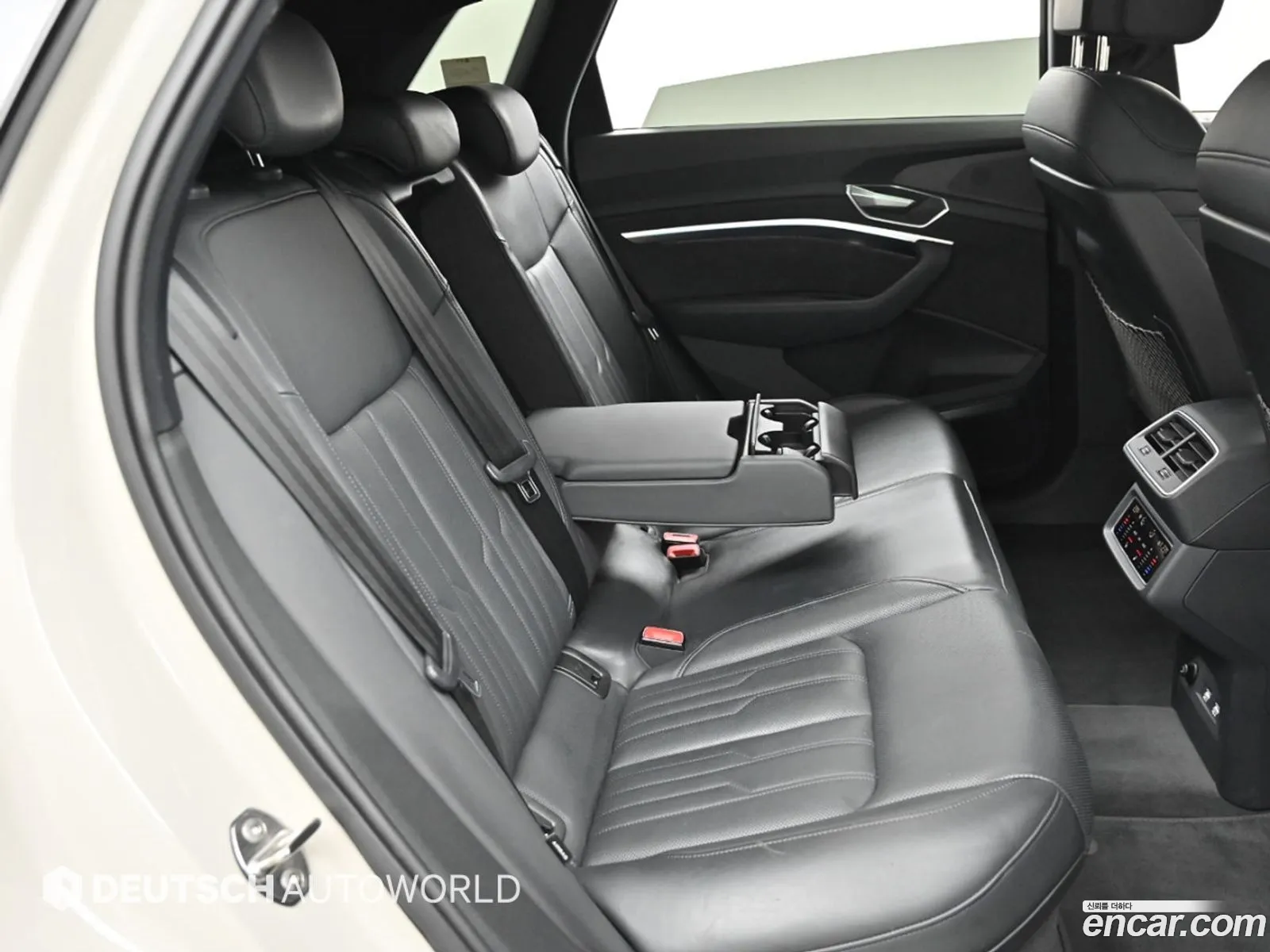 Audi e-tron 2020 — 9