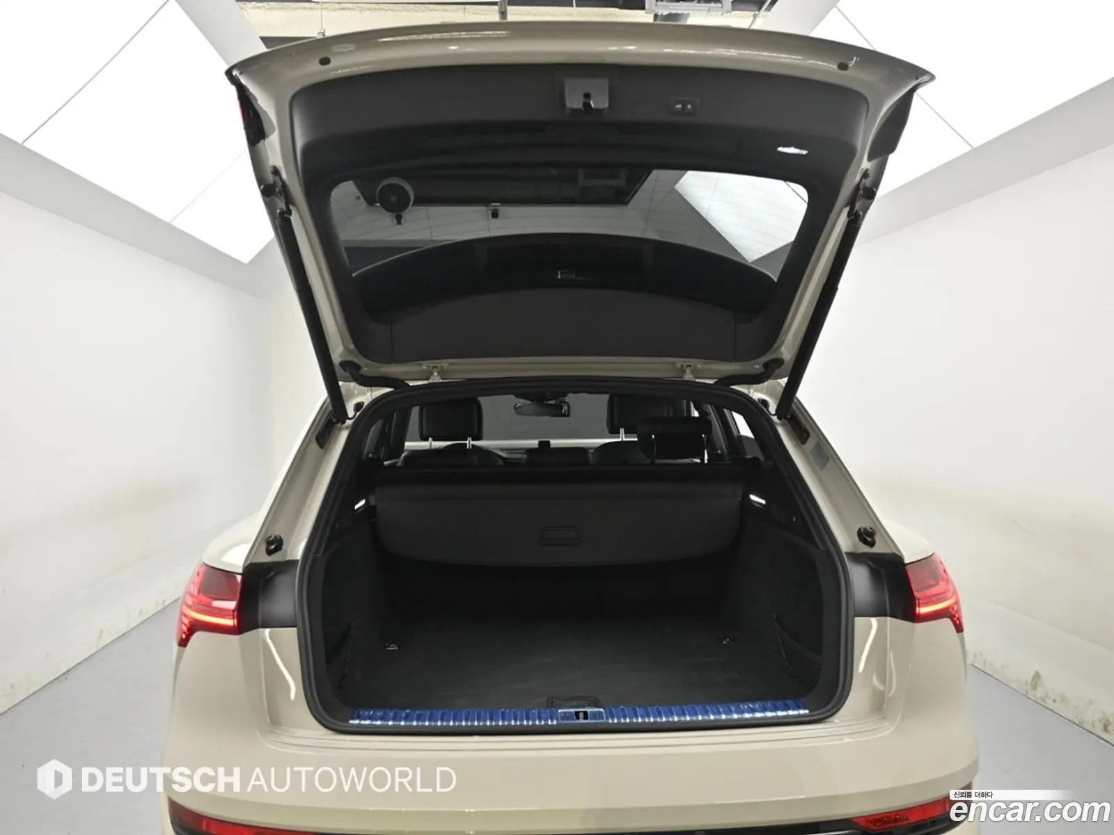 Audi e-tron 2020 — 12