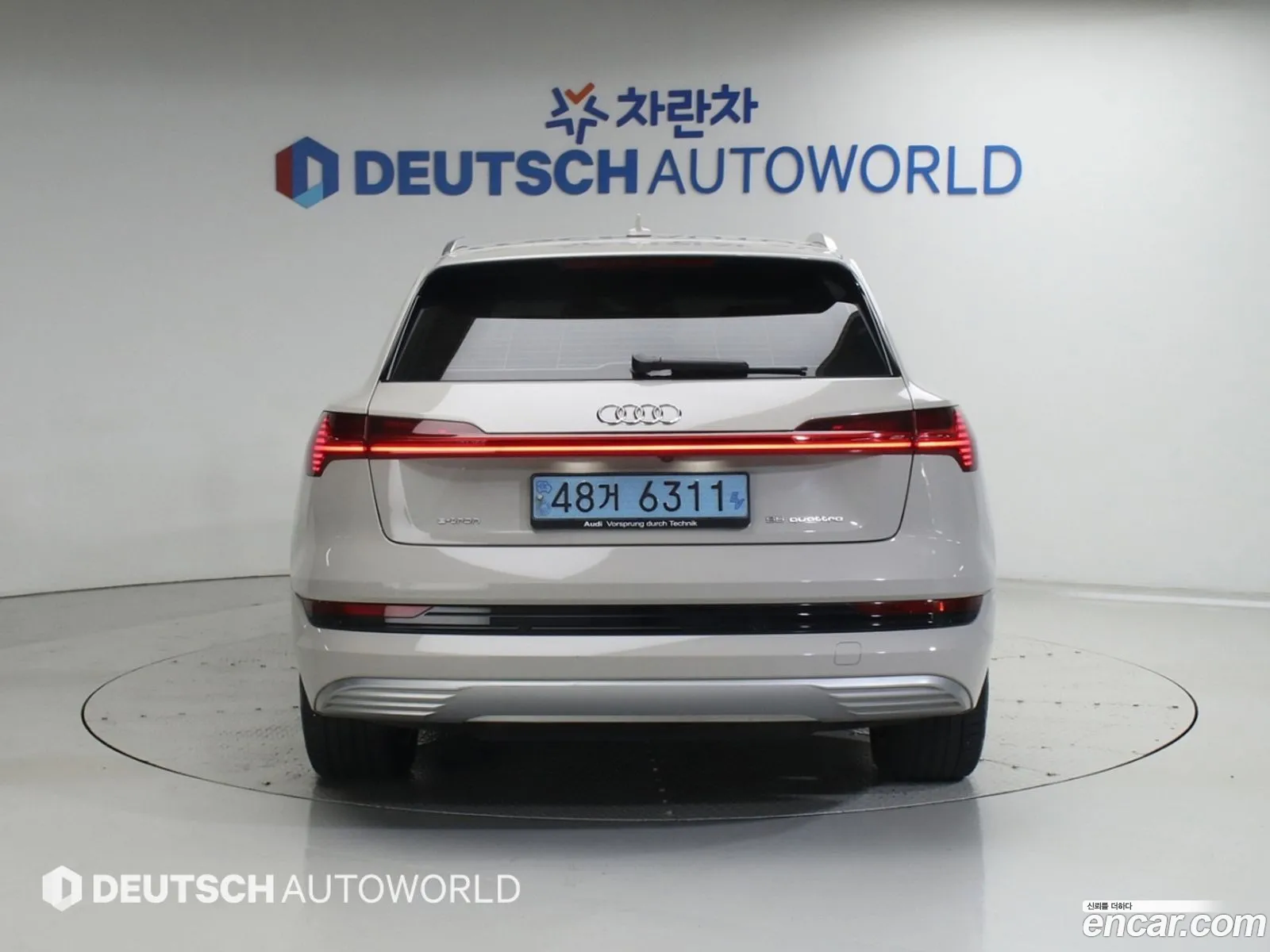 Audi e-tron 2020 — 14
