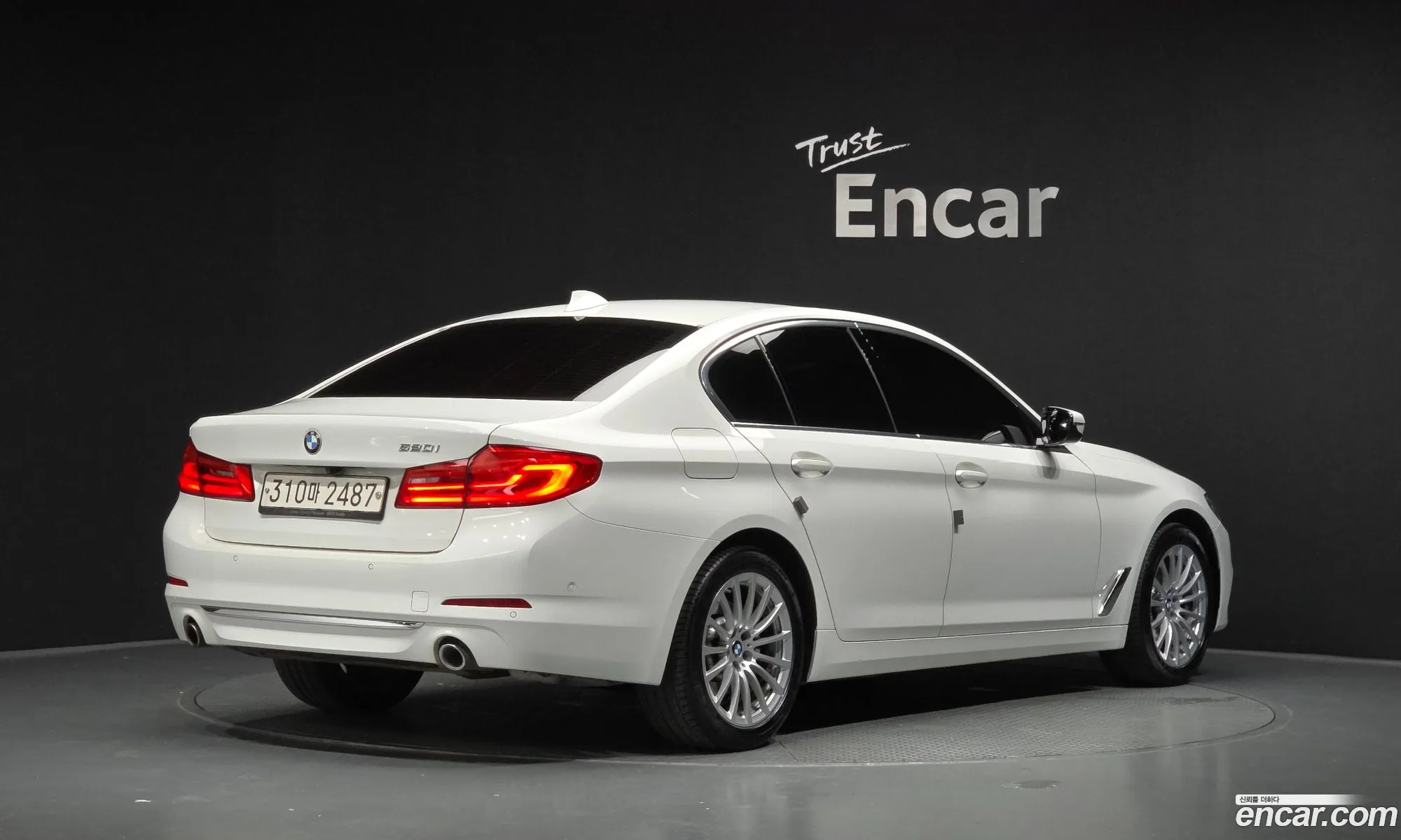 BMW 5 Series 2020 — 6