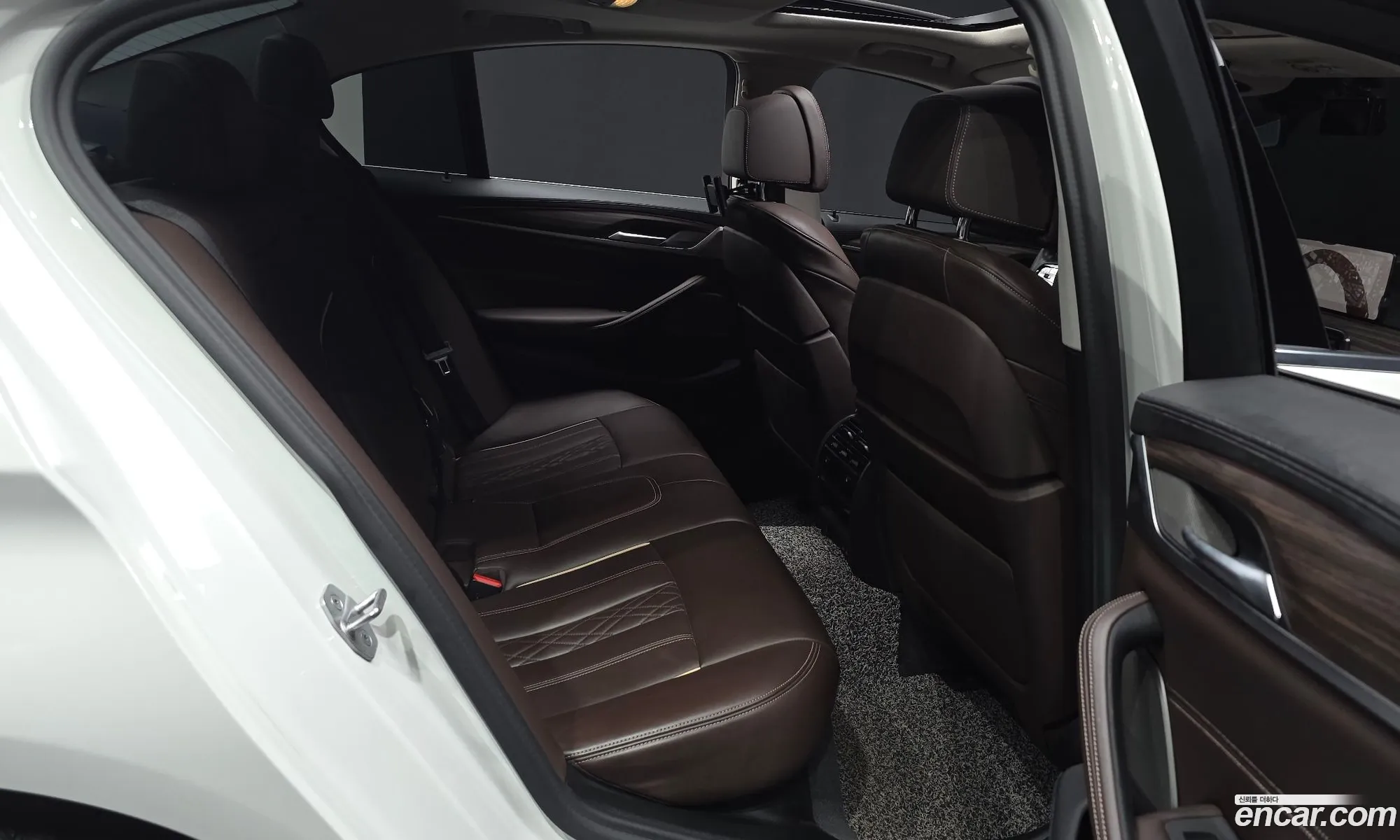 BMW 5 Series 2020 — 33