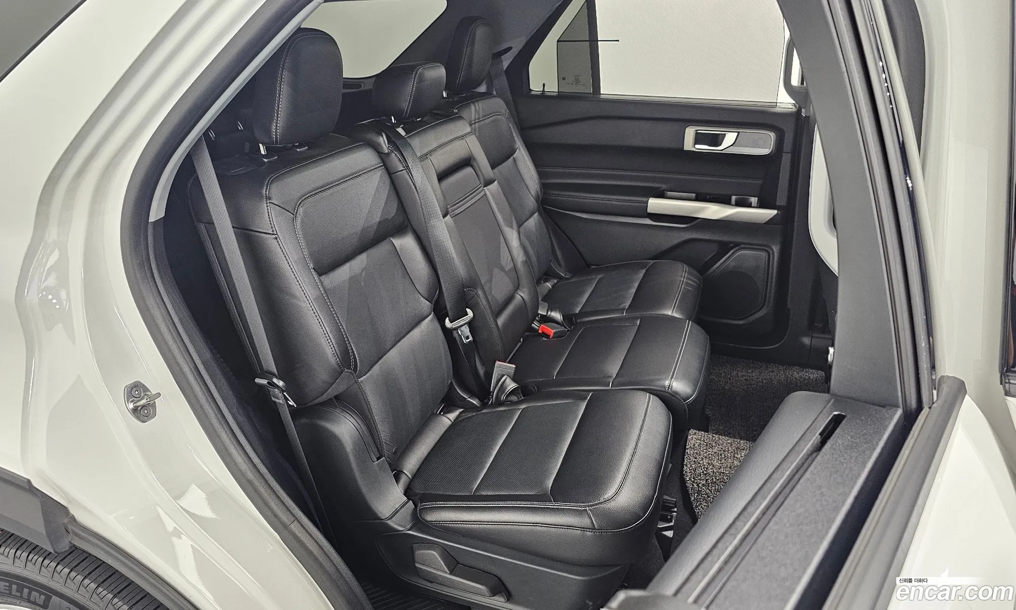 Ford Explorer 6th Gen 2021 — 13