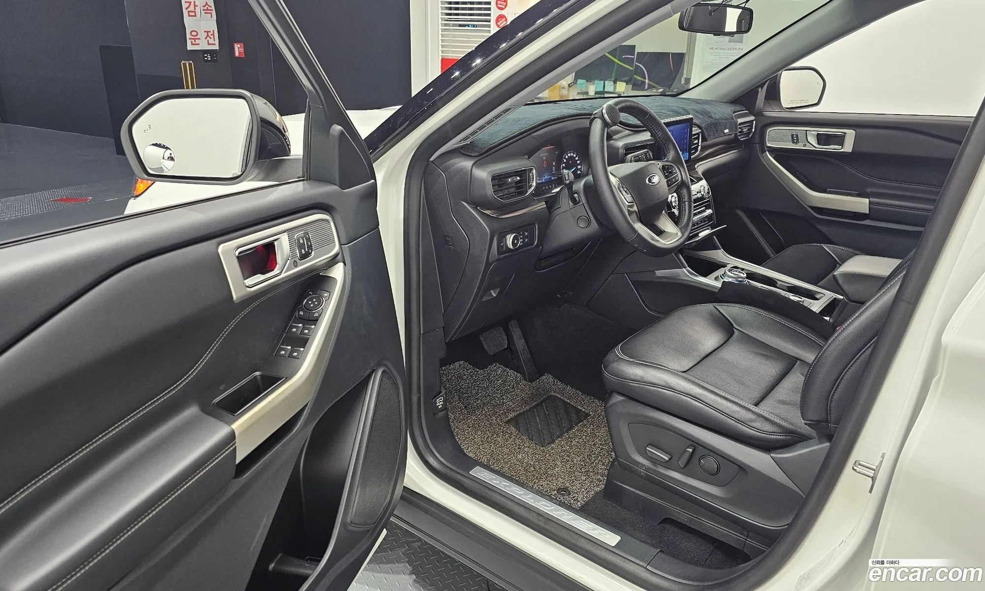 Ford Explorer 6th Gen 2021 — 10