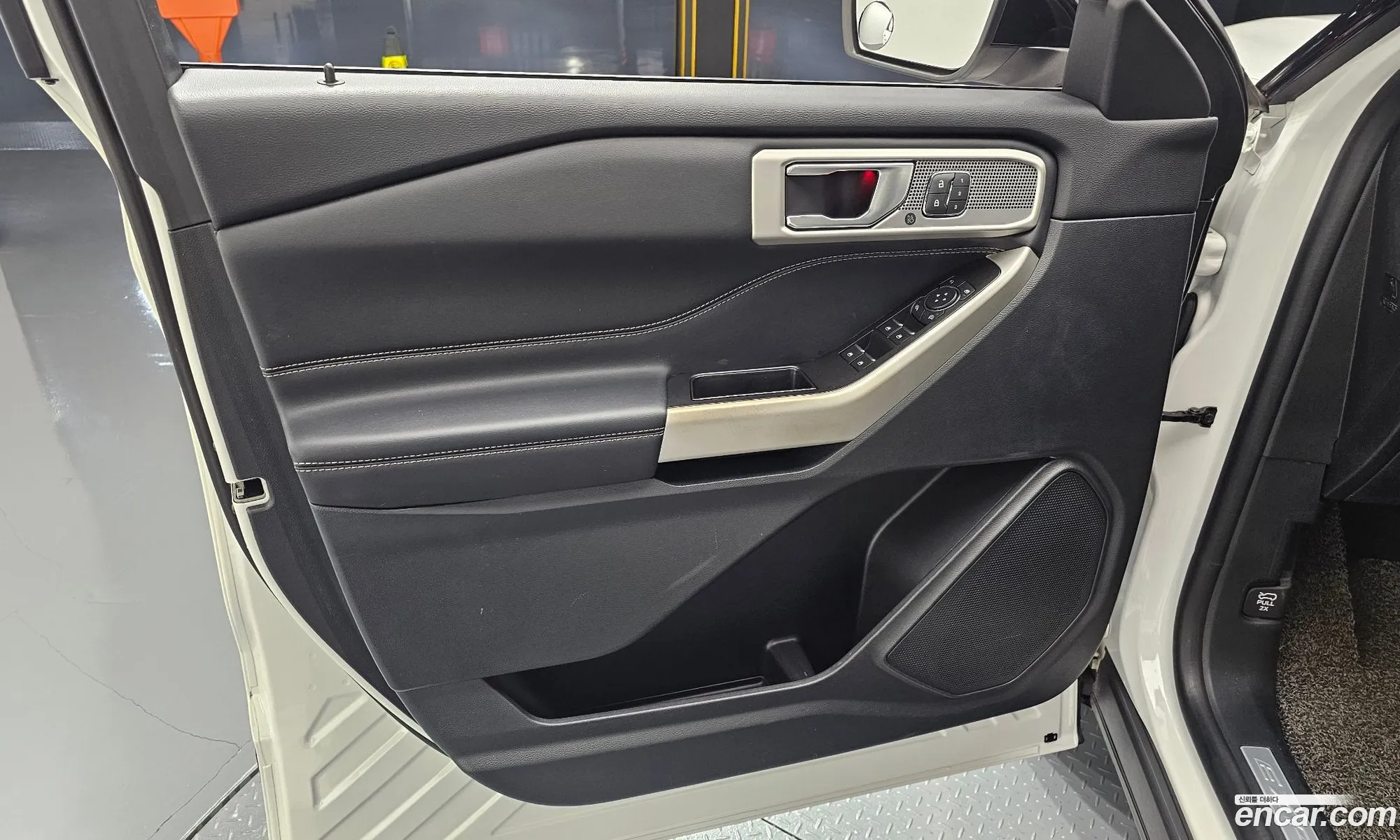 Ford Explorer 6th Gen 2021 — 18