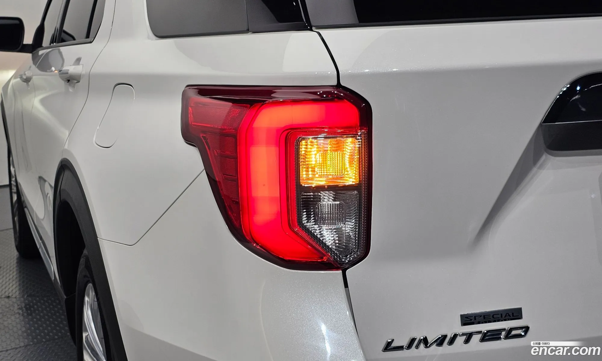 Ford Explorer 6th Gen 2021 — 7