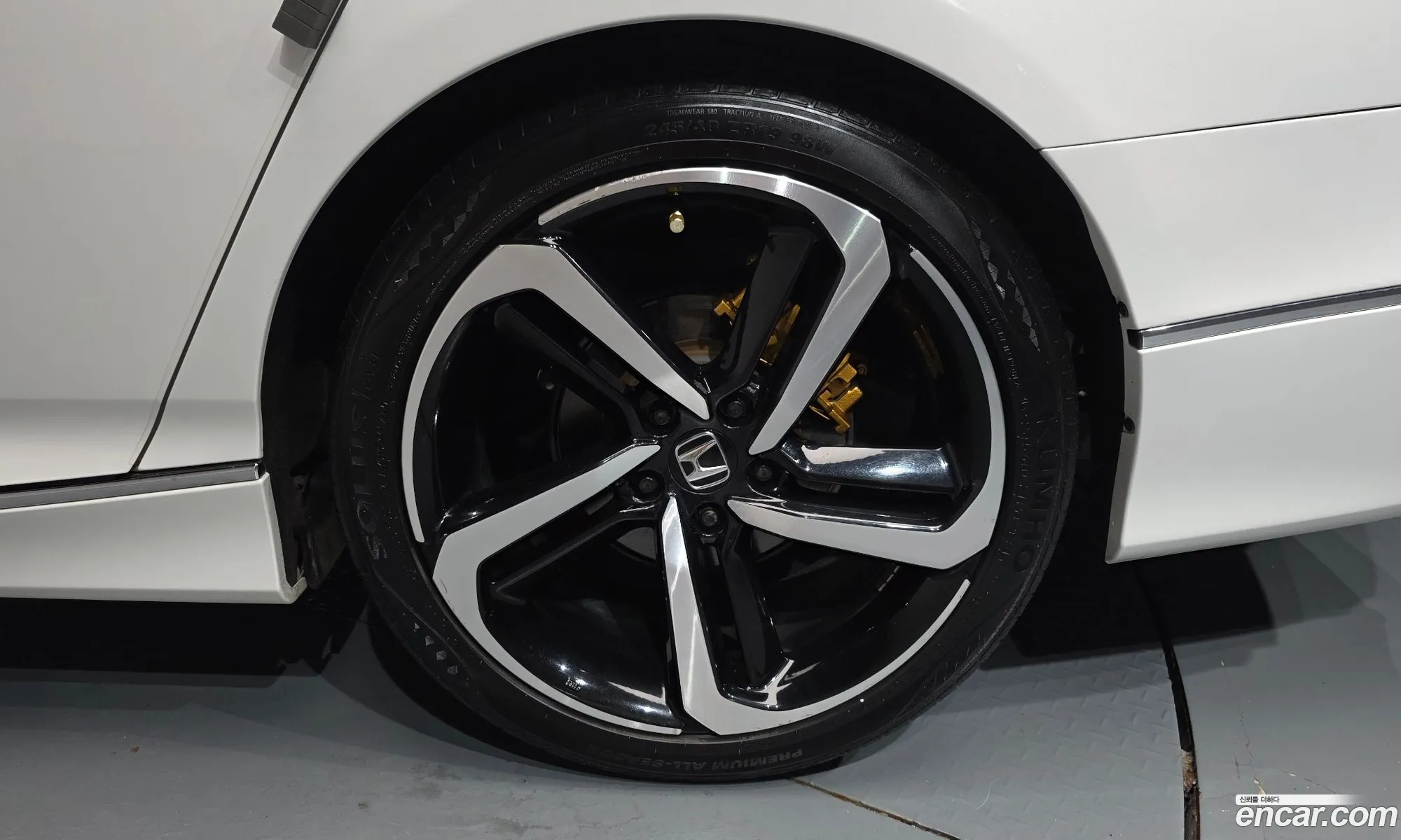 Honda Accord 10th Gen 2018 1HGCV2630JA510407 — 6