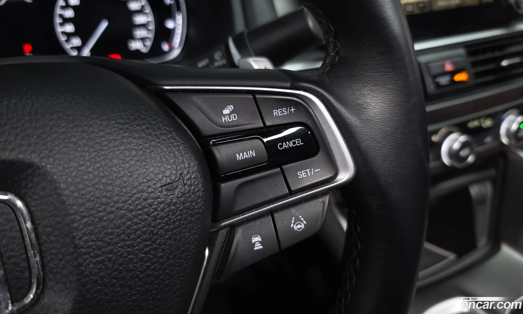 Honda Accord 10th Gen 2018 1HGCV2630JA510407 — 13