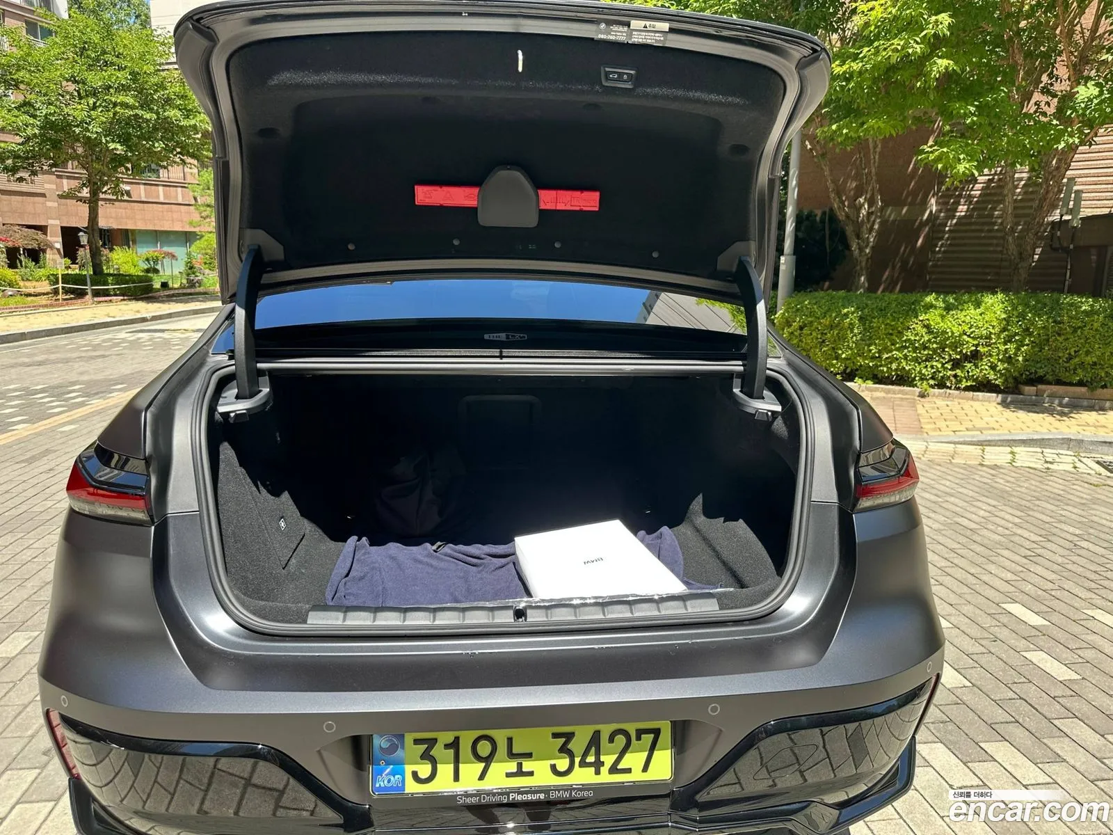 BMW i7 2024 — 7