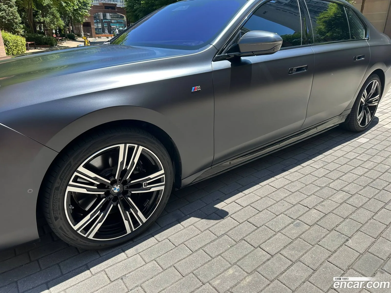 BMW i7 2024 — 8