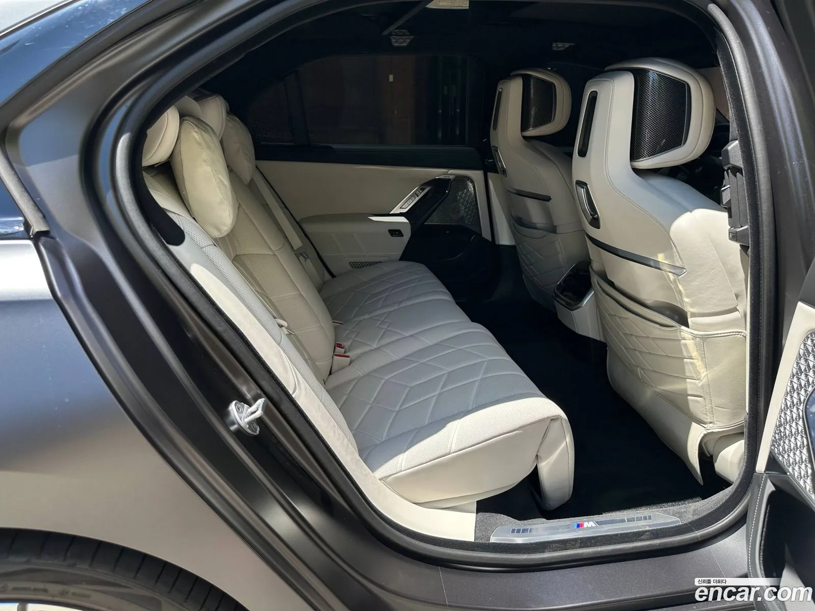 BMW i7 2024 — 11