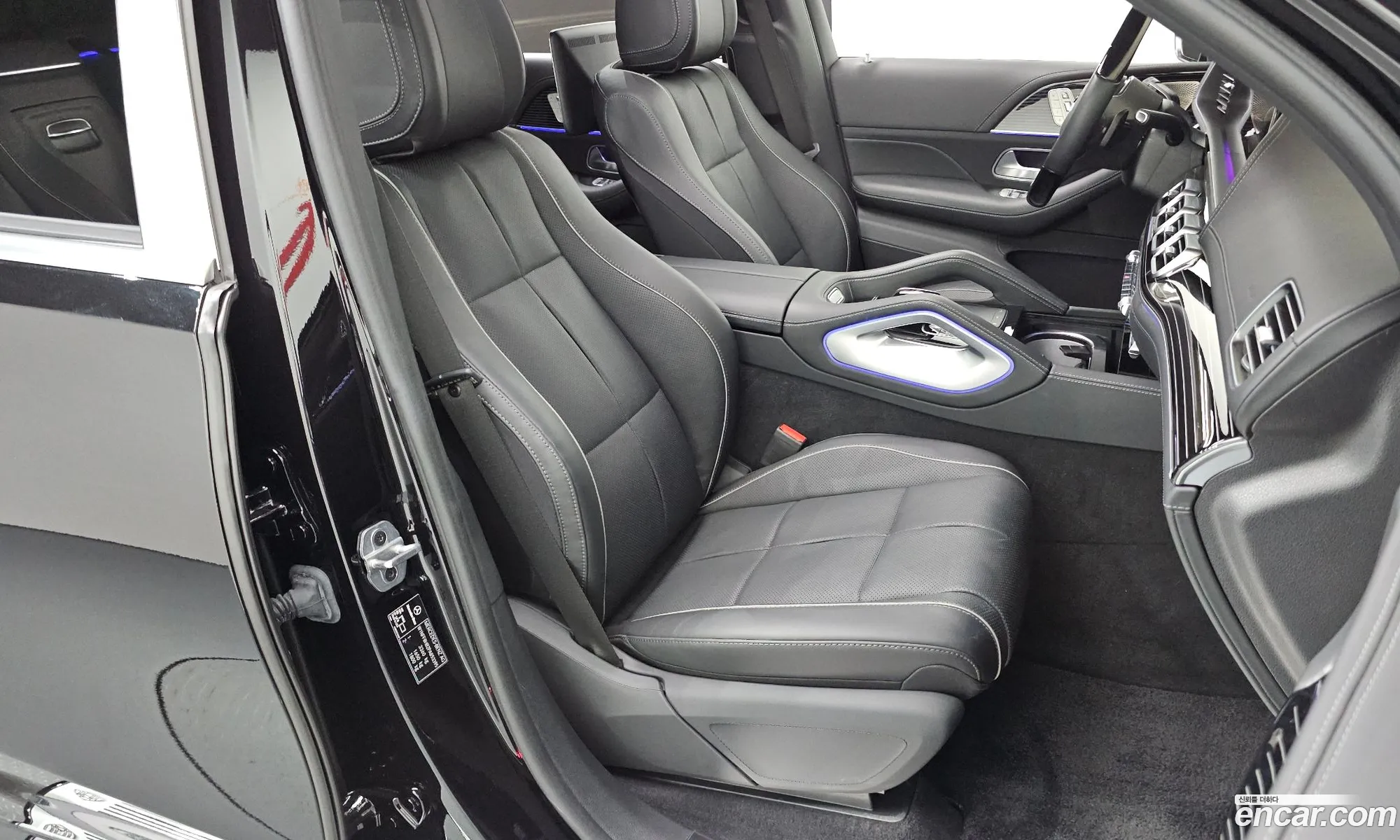 Mercedes-Benz GLS-Class X167 2023 — 34