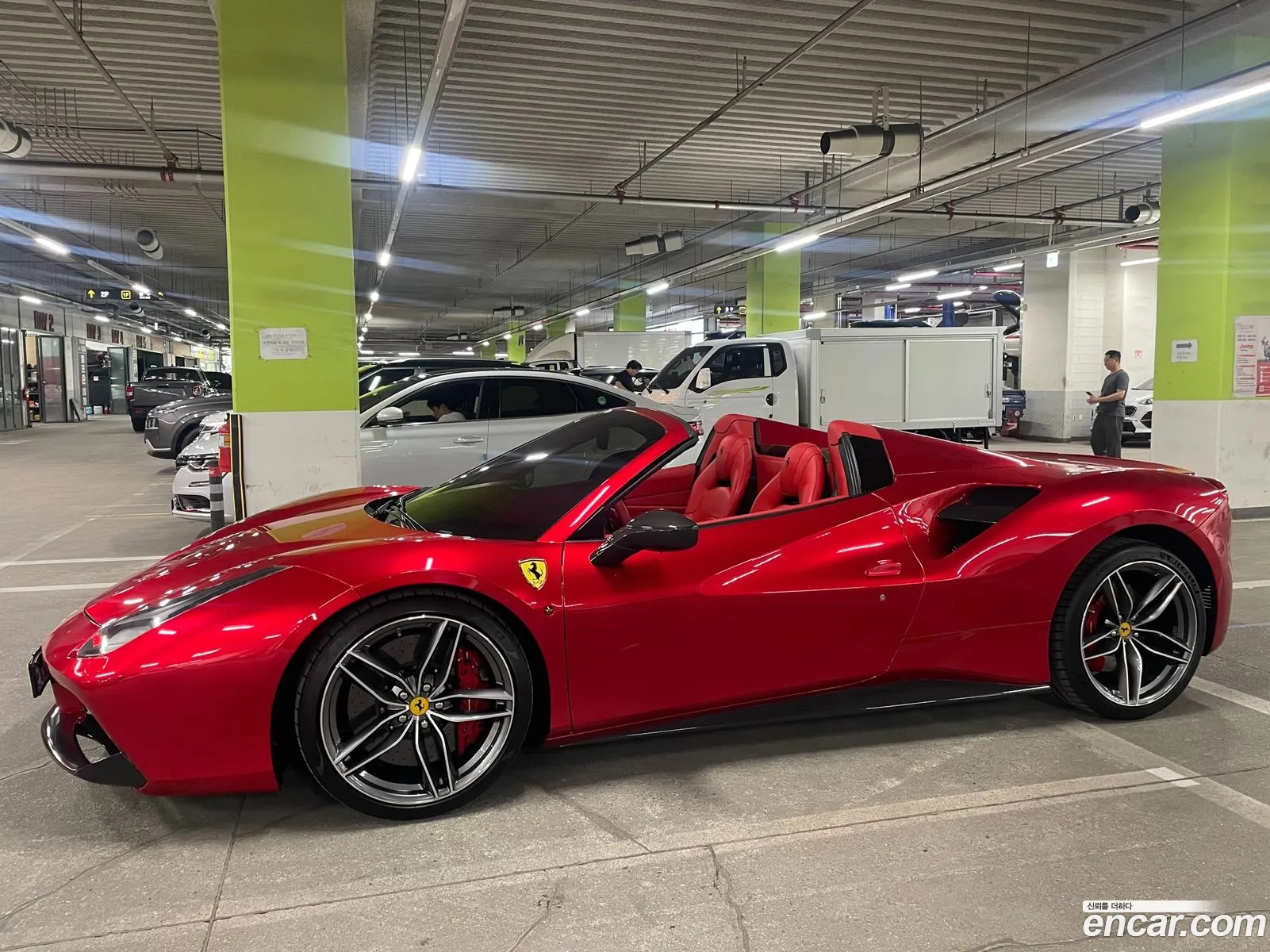 Ferrari 488 Spider 2018 — 10