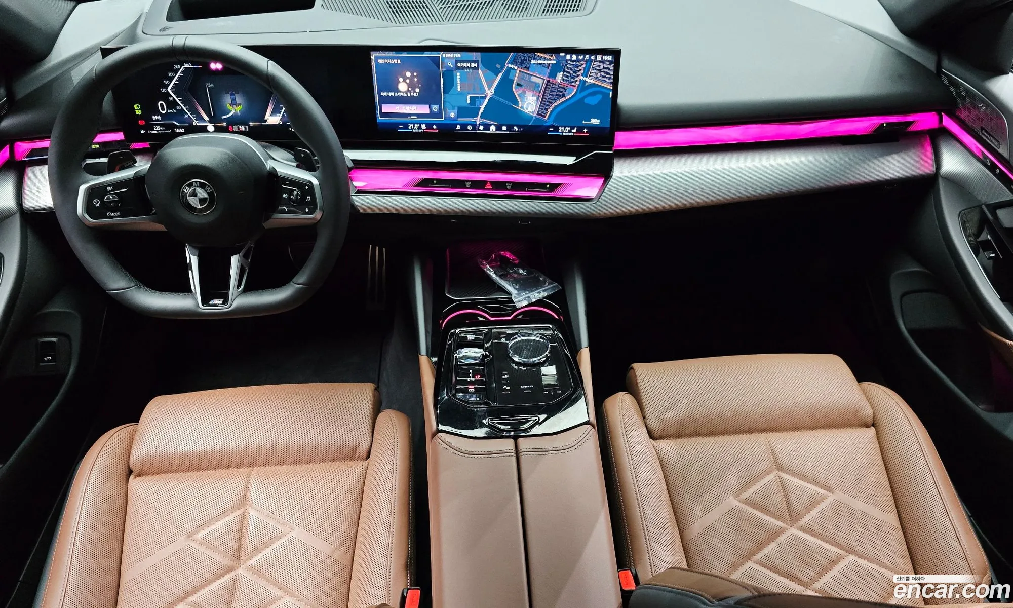BMW 5 Series 2025 — 12