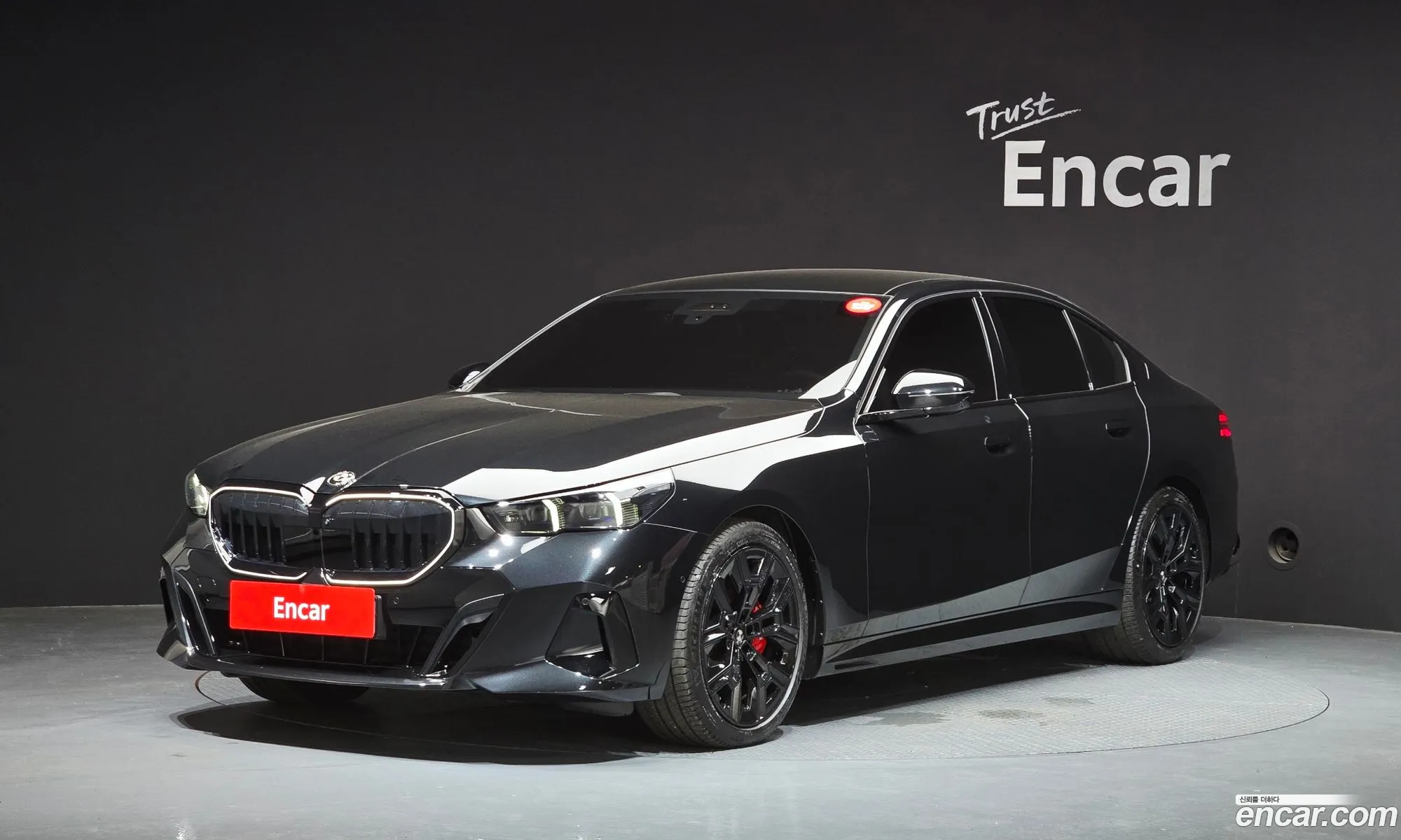 BMW 5 Series 2025 — 18