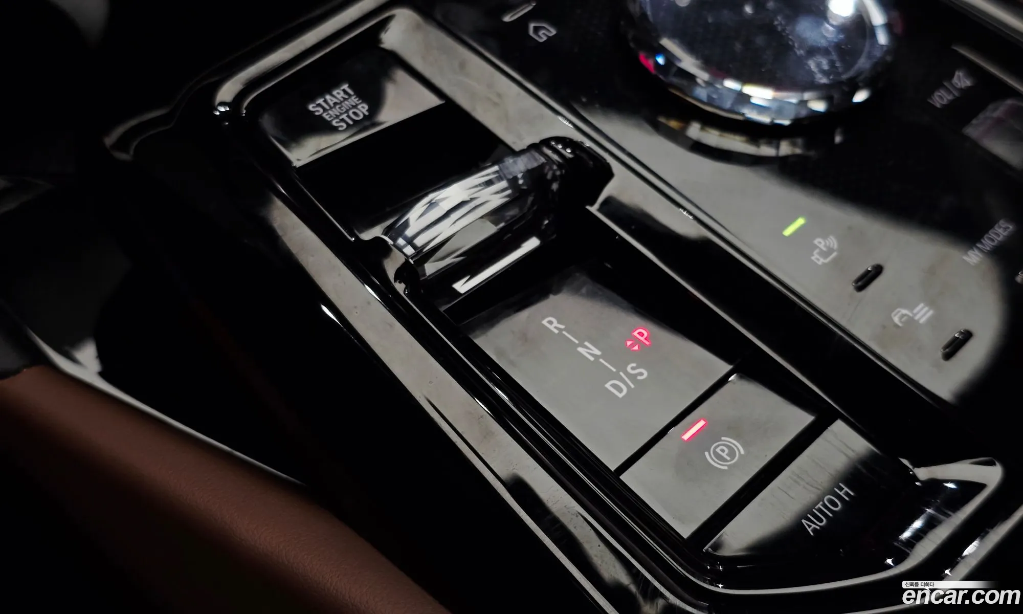 BMW 5 Series 2025 — 16