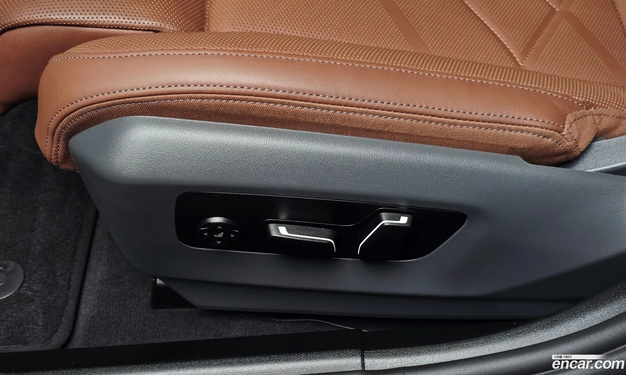BMW 5 Series 2025 — 31